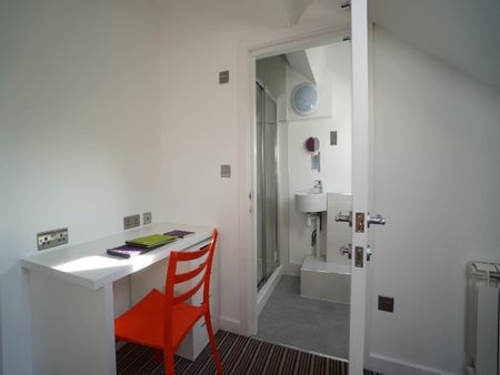 Apartment Penthouse (Pinc) 121 High Street - Photo 4