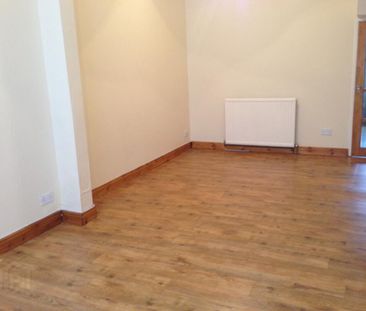 15 Glenvale Street, Belfast, BT13 3DD - Photo 4