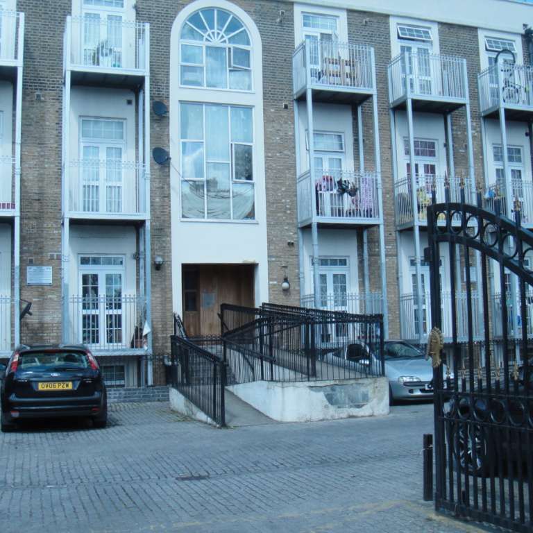 Upton Lane, Forest Gate - Photo 1