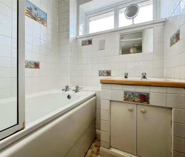 4 bedroom semi-detached house to rent - Photo 2