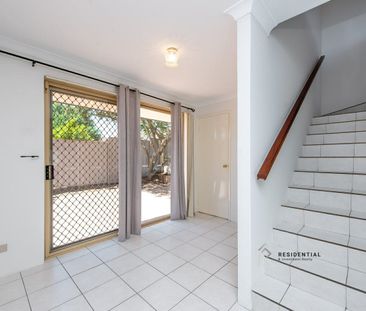 Coastal Glimpses in the Heart of Doubleview - Photo 2