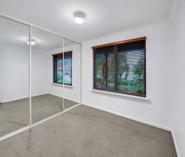 Spacious family home - Photo 4