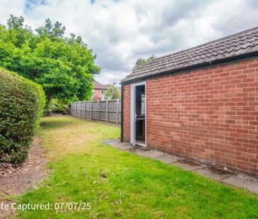 27, Melrosegate - Photo 1