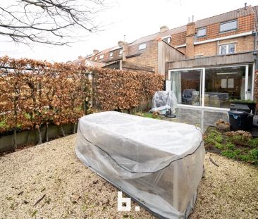 Ruime gezinswoning met tuin op toplocatie in Sint-Andries - Foto 3