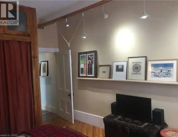 36 DUMFRIES Street Unit# Upper | 36 DUMFRIES Street Unit# Upper, Paris - Photo 1