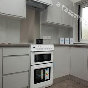 7B Apartment 7 Deiniol Road - Photo 2