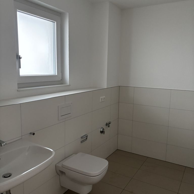 Franz-Lenze-Platz 37, 47178 Duisburg - Photo 1