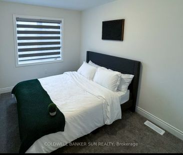 For Lease - 7 Marvin Avenue, Oakville, Ontario - Photo 5