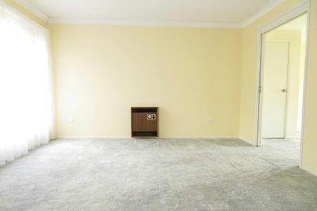 3 BEDROOM HOME IN TRANQUIL CUL DE SAC - Photo 3