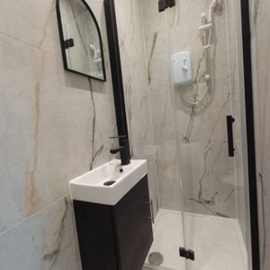 Studio Flat, Furzedown Drive, SW17 - Photo 2