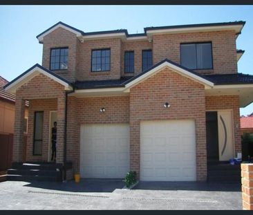 4 Bedroom Duplex Just Listed - Photo 1