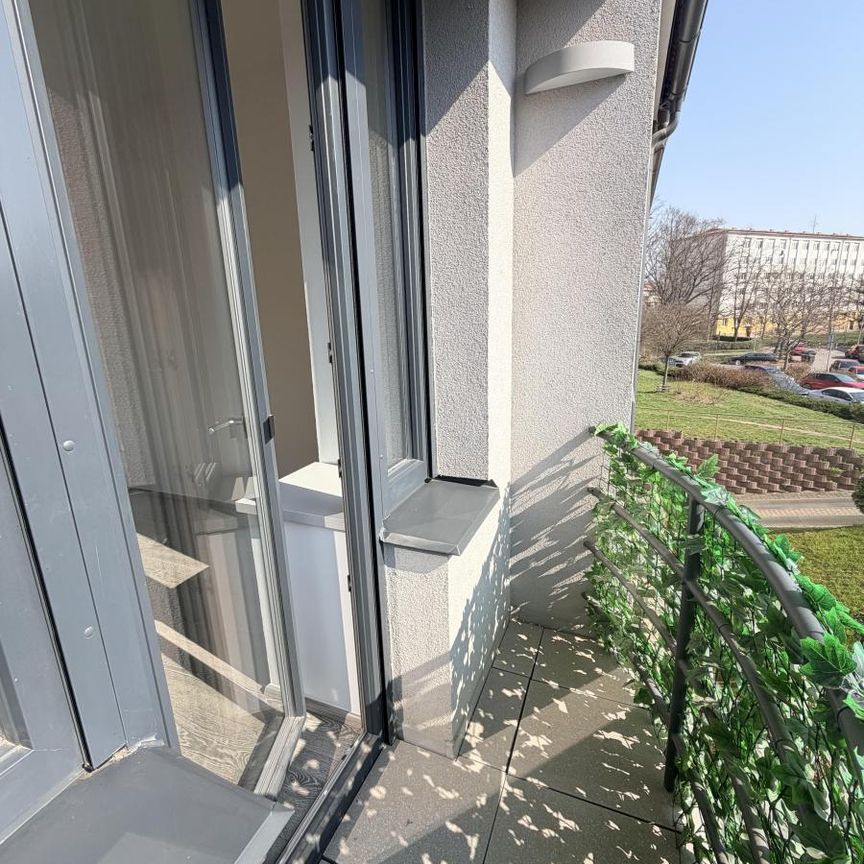 Apartment for rent, 1+KK - Studio, 28m - Photo 1