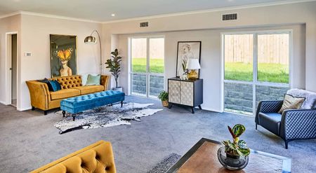 Spacious & Familiy Friendly - Photo 3