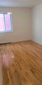 Grand 3-1/2 ( ancien 4-1/2) lumineux, disponible immédiatement - Photo 3