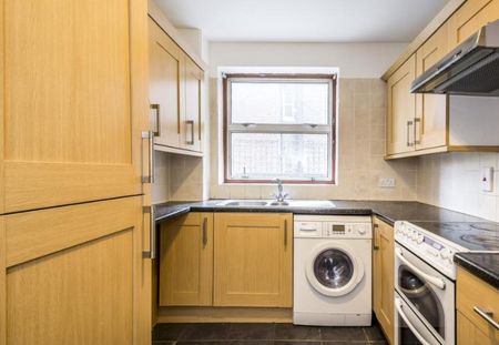 St Mary Le Park Court, Parkgate Road, Battersea park, London, SW11 - Photo 4