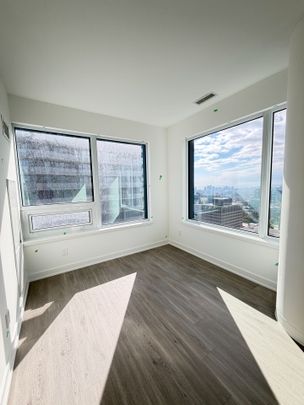 For Lease - 8 Wellesley Street Unit# 4915, Toronto, Ontario - Photo 1