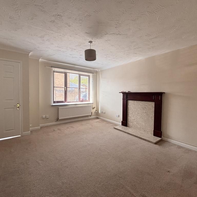 4 bedroom property to rent - Photo 1