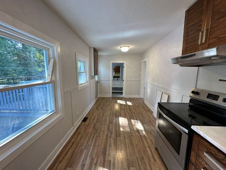 For Lease - 281 Kenwood Avenue, Georgina, Ontario - Photo 3