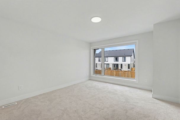 For Lease - 1965 Upperpoint Gate Unit# 147, London South, Ontario - Photo 1