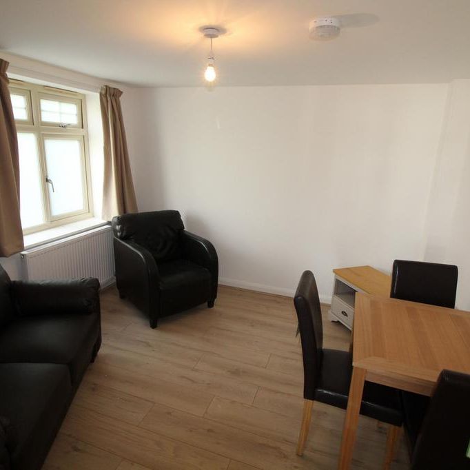 1 bedroom in a house share to rent - Photo 1