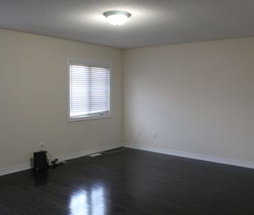 For Lease - 210 Bellchase Trail, Brampton, Ontario - Photo 6