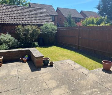 2 bedroom house to rent Damask Gardens, Hampshire, Waterlooville, PO7 - Photo 1