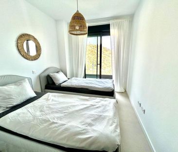 2 room luxury Flat for rent in Fuengirola, Andalusia - Photo 3