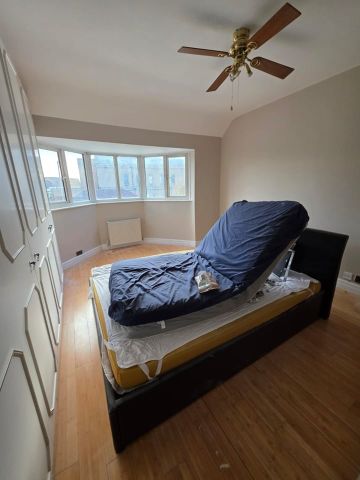 5 Bed Semi-Detached House, Georgian Court, HA9 - Photo 5