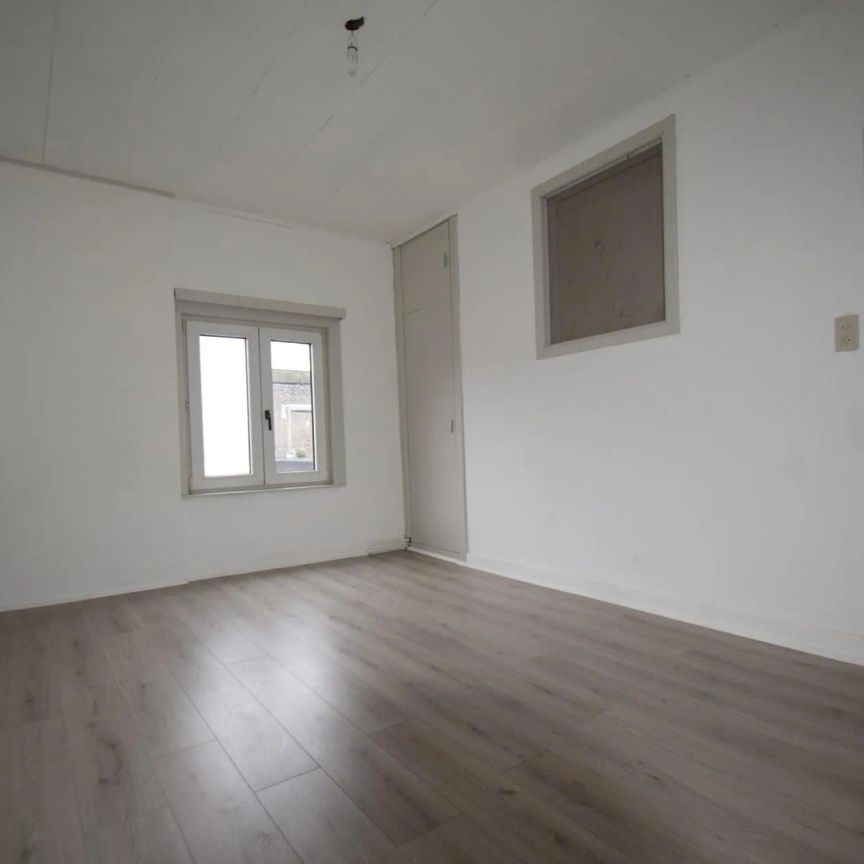 Ruime woning nabij Sint-Amandsplein, vlot bereikbaar - Foto 1