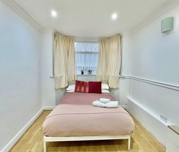 Room in a Shared House, Queensbury Road, HA0 - Photo 3