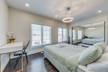 For Lease - 561 Mermaid Crescent, Mississauga, Ontario - Photo 3