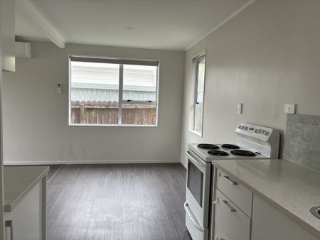 3 bedroom family home - Photo 5