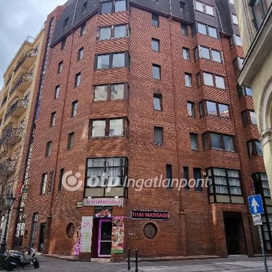 Kiadó jó állapotú lakás - Budapest V. kerület - Photo 1