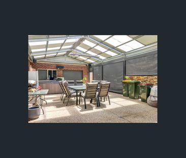 4 bedroom fully furnished house - Photo 1