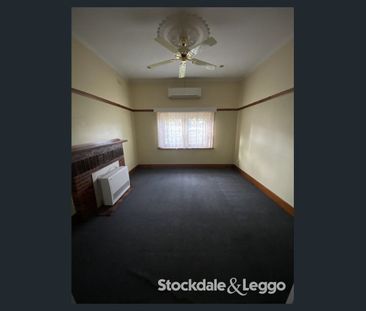 Family Home! - Photo 1