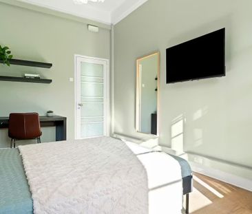 Avenida de Sidónio Pais, Lisbon, Lisbon 1050-215 - Photo 6