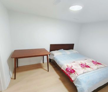 For Lease - 32 Danielle Moore Circle Unit# 1Floor+Basement, Toronto... - Photo 1