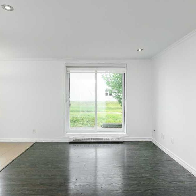 4 1/2 situé a Charlesbourg - Photo 1