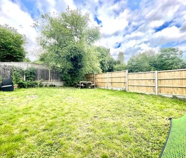 3 bedroom semi-detached house to rent - Photo 6