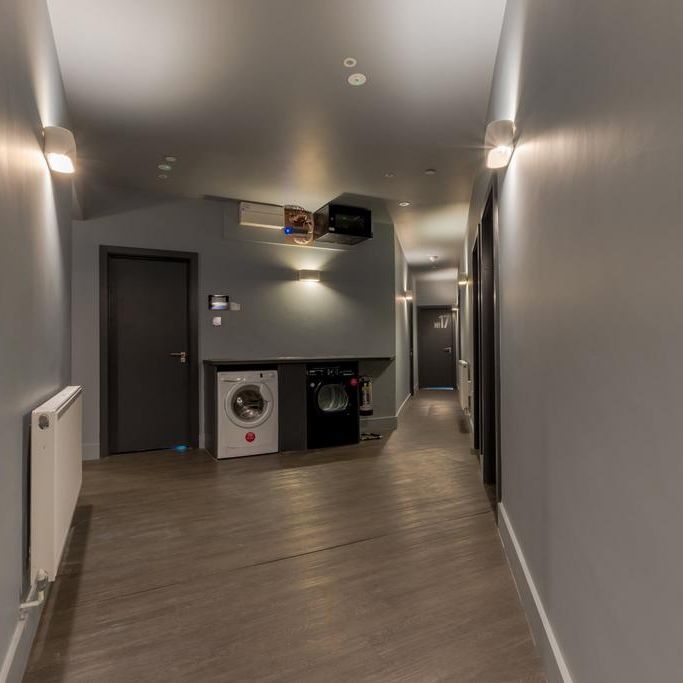 1 bedroom in a house share to rent - Photo 1