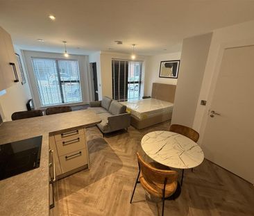 Studio to rent - Photo 3