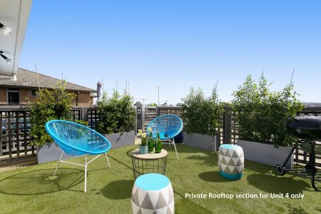 Ideally Located Two Bedroom Apartment in Boutique Complex - Photo 5