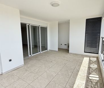 Location Appartement 3 pièces 73m² FORT DE FRANCE 97200 - Photo 4
