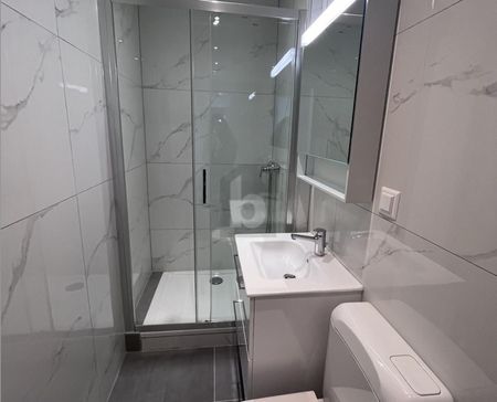 MODERNE VUE IMPRENABLE SUR LES MONTAGNES - Foto 3