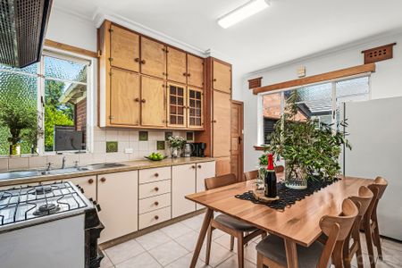 52 Kenneth Street, Sandringham VIC 3191 - House For Rent | Domain - Photo 3