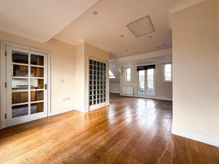 3 bedroom penthouse to rent - Photo 2