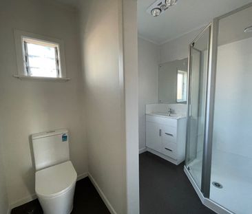 8A Fisher Crescent, Otara, Auckland - Photo 3