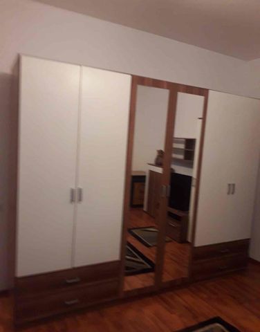Inchiriez apartament 2 camere, decomandat, zona balcescu - Photo 4