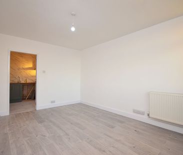 2 Bed Flat, Beckley House, E3 - Photo 4