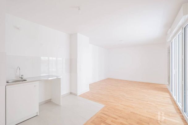 Rental Apartment Clichy Centre ville - Photo 1